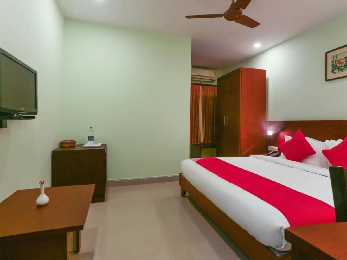 Hotel Newcastle Wadakkanchery Екстериор снимка
